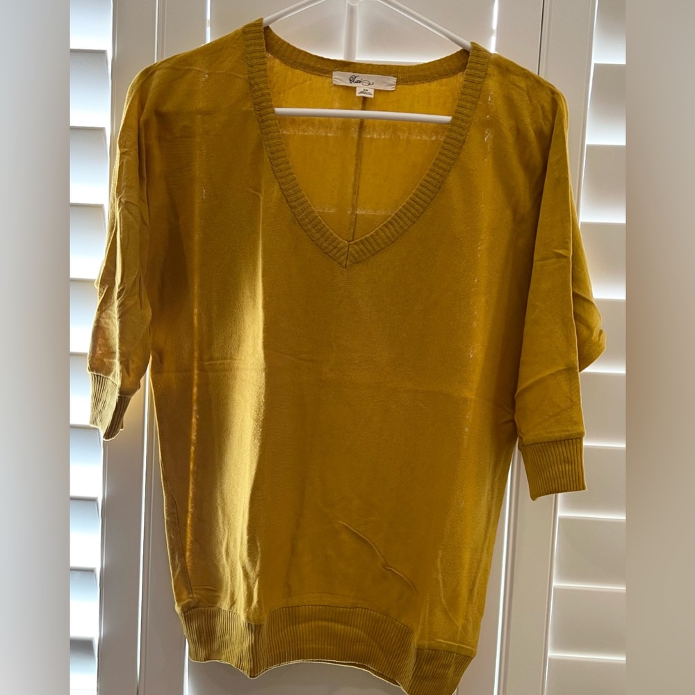 Xai Women's V-Neck Soft Warm Sweater Top NWOT